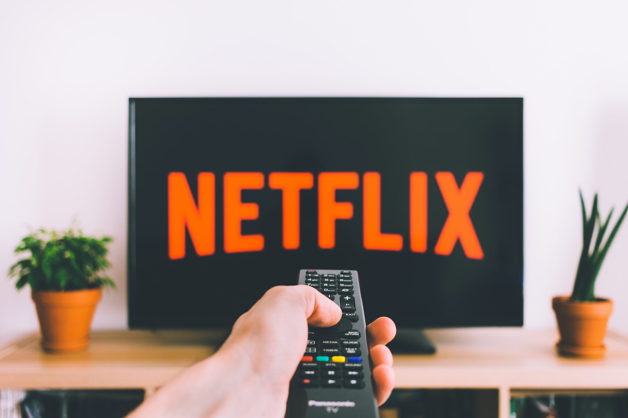6 Immediate Steps You Should Take If Your Netflix Account is Hacked 2 Netflix account security steps after a hack