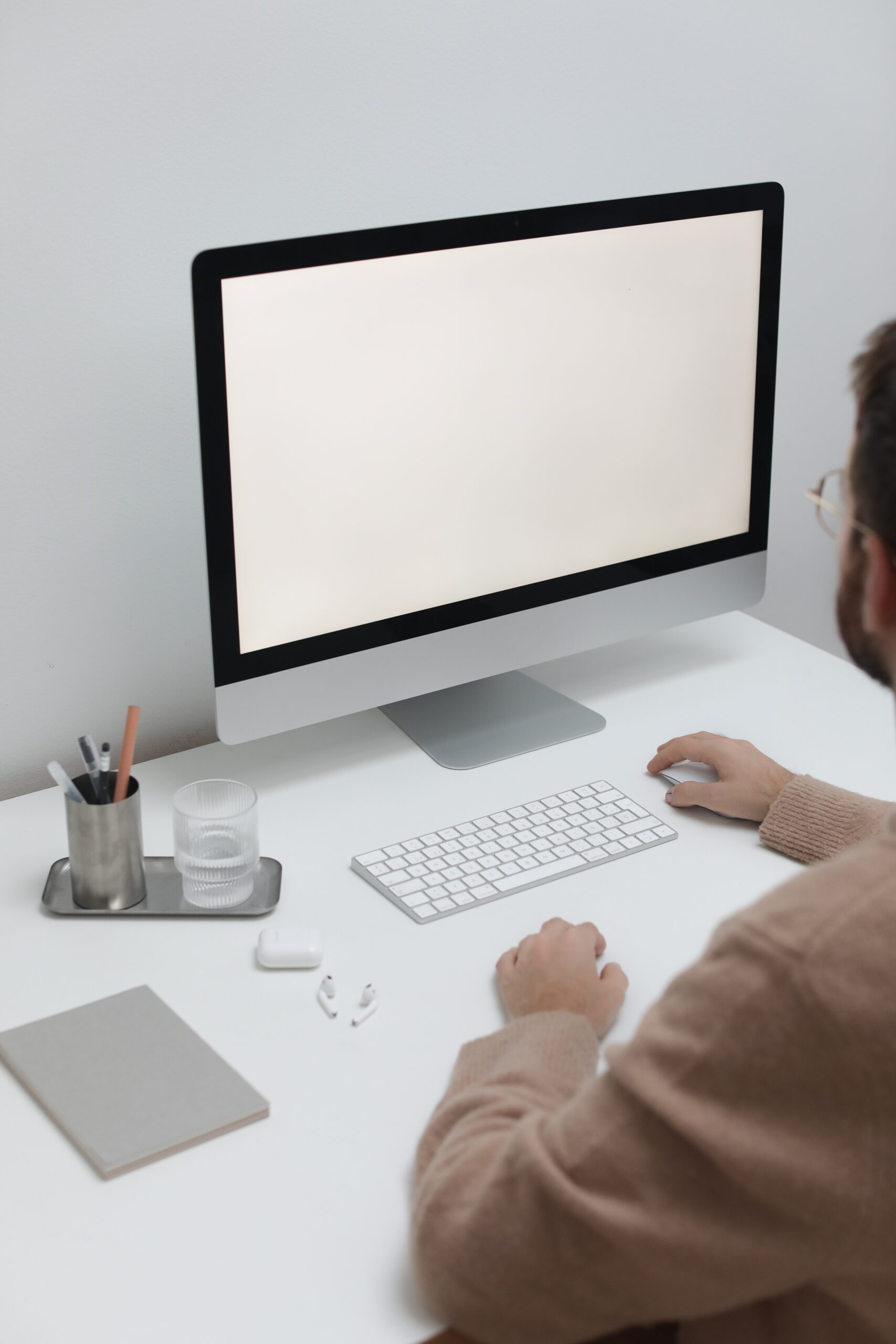 Do You Still Believe in These Common Tech Myths? 2 Common tech myths debunked for business owners